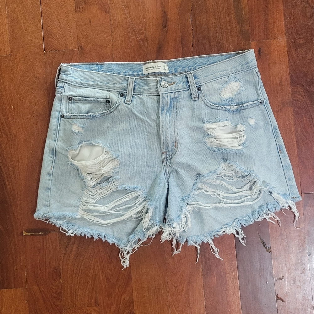 Abercrombie & Fitch Mid Rise Boyfriend Cut off Shorts Distressed 30/10